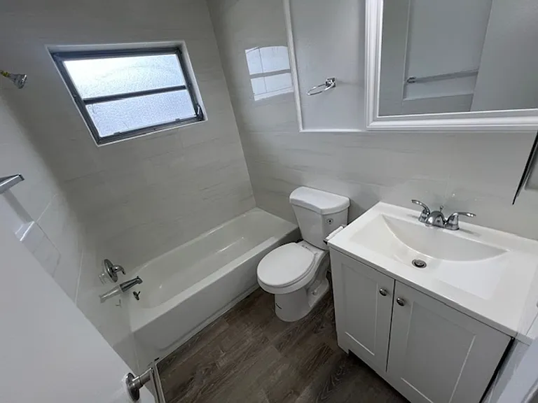 225 Ocean Breeze Lake Worth, FL 33460 — Photo 7