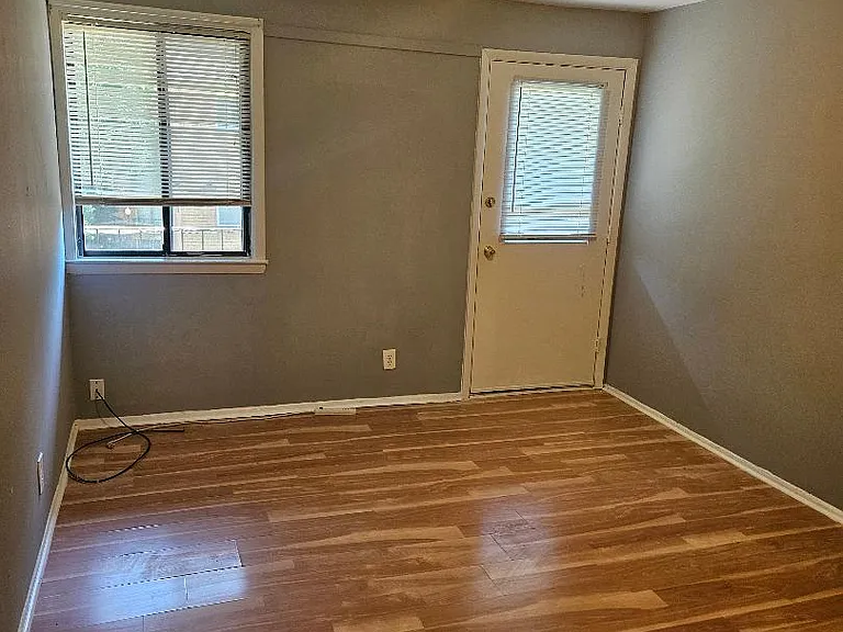 3936 Stone Gate Dr #D — Photo 18
