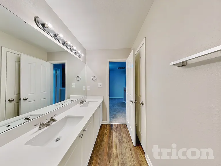5251 Grays Ridge Dr — Photo 13