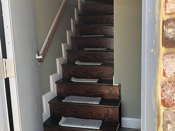 2nd image of 19 E Woodrow Ave #B