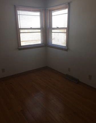 5th image of 418 11th Ave W APT 5