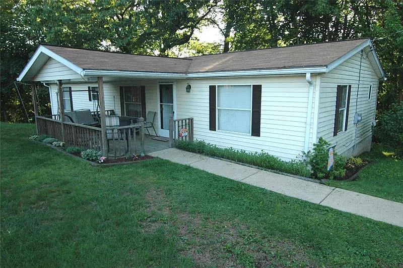 735 Rodney St photo 1