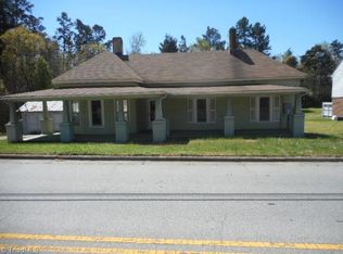 212 Oakdale Rd, Jamestown, NC 27282