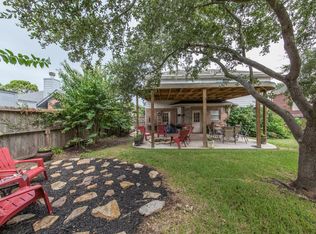 10934 Oakwood Dr, La Porte, TX 77571