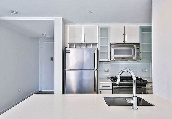 4th image of 3 W 36th St APT 20B