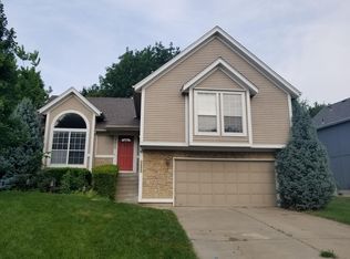 14822 Goodman St, Overland Park, KS 66223