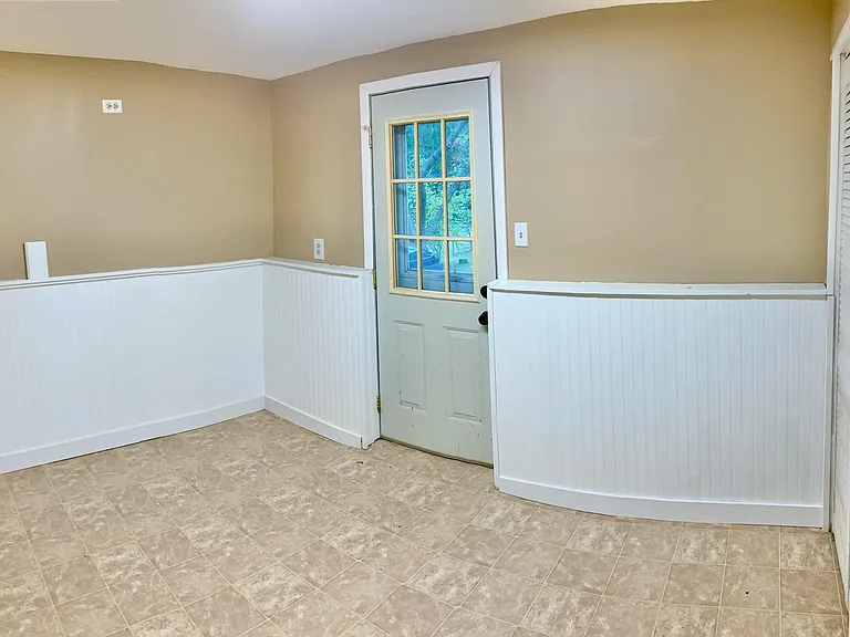 3913 Woodfield Rd — Photo 31