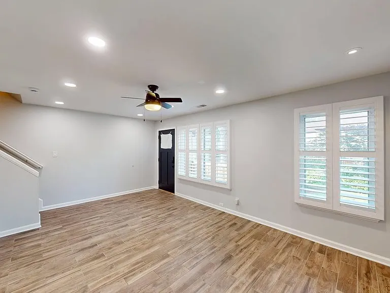 1689 Westwind Way #182 — Photo 8