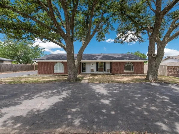 134 Ivy Ln, Hewitt, TX 76643