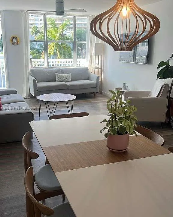 1913 S Ocean Dr #429