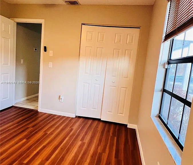 581 SW Banks Ter — Photo 18