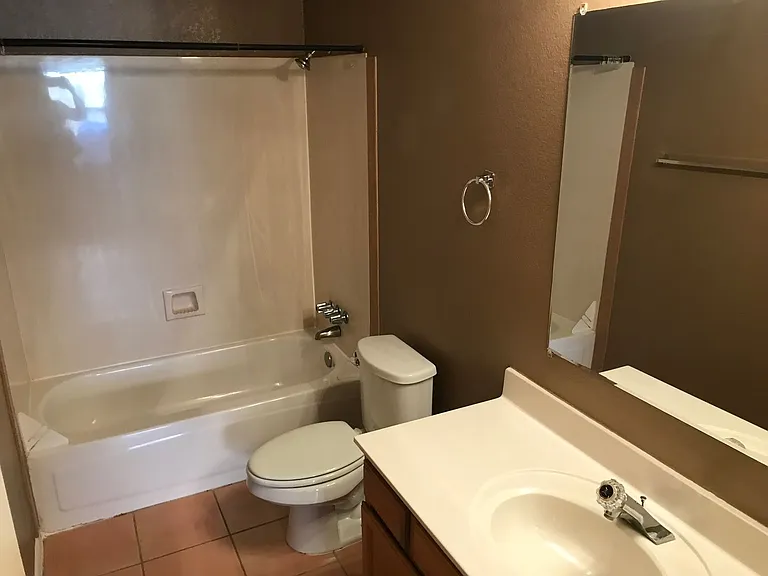 741 W Hackamore St — Photo 18