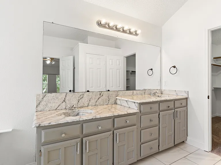 2522 Primrose Ln — Photo 20