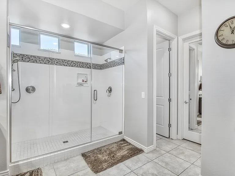 15262 W Garfield St — Photo 4