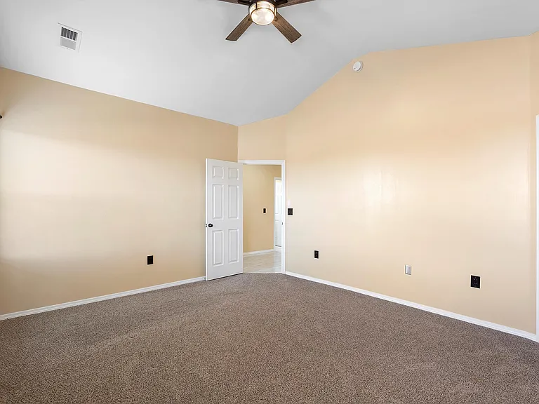9516 Silica Ave NW — Photo 28