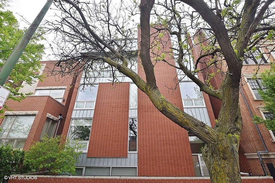 1st image of 1721 N Sheffield Ave APT 301