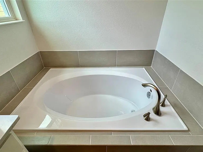 7854 Poplin St — Photo 29