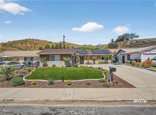 2239 Farringdon Ave, Pomona, CA 91768