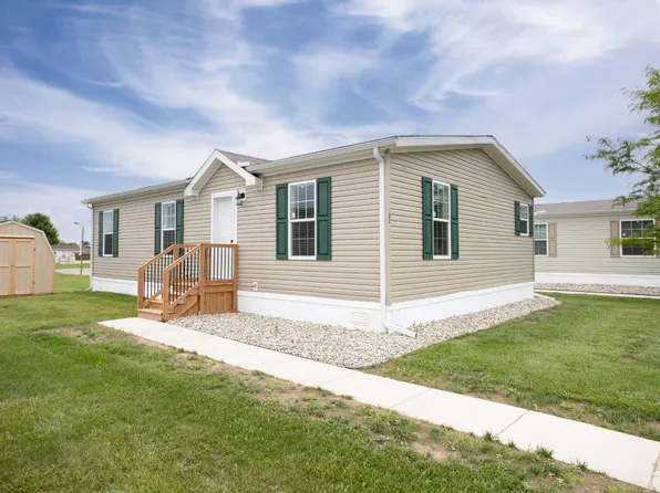 182 Newbury, Adrian, MI 49221