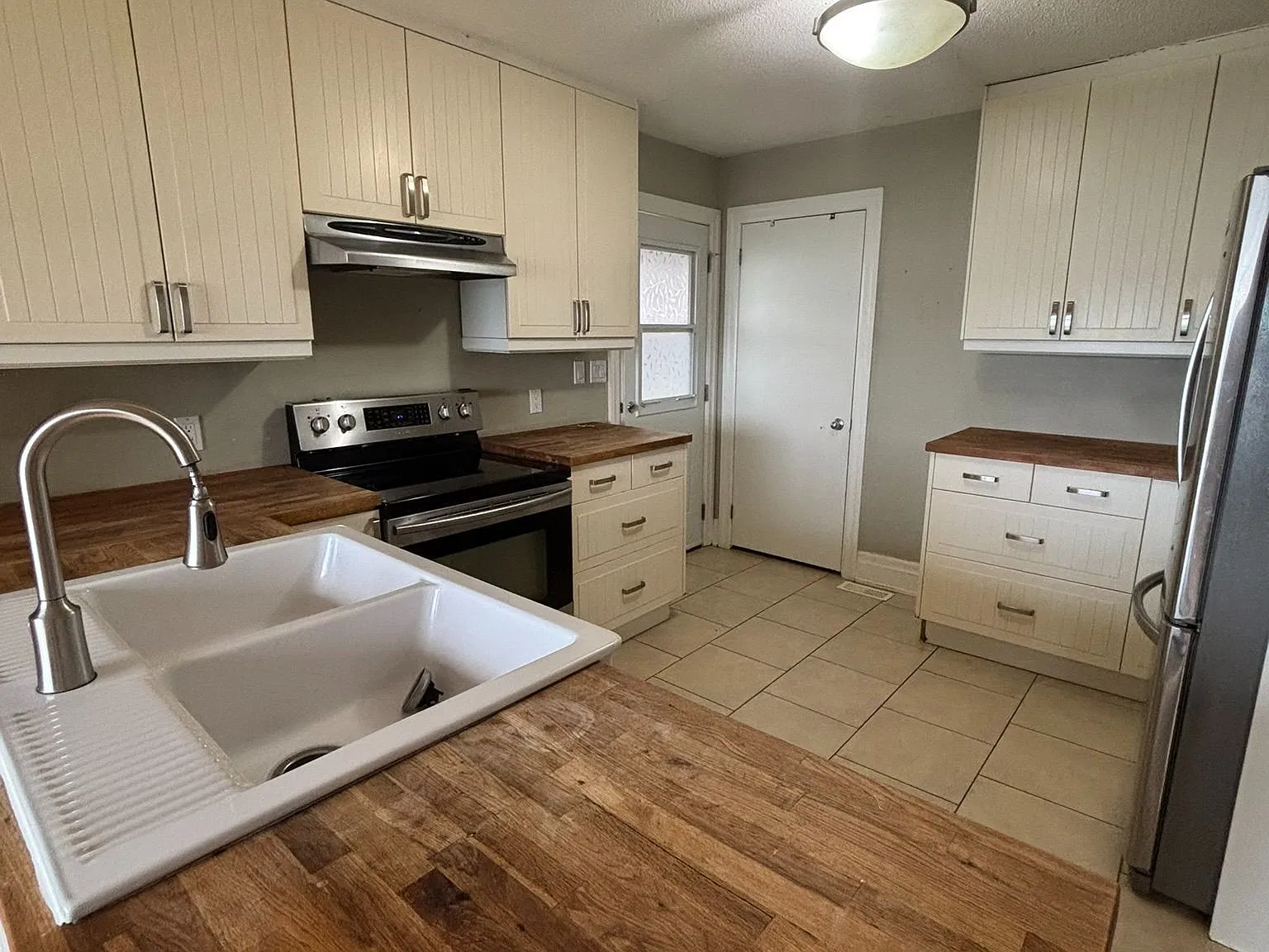 2 bed, $3,500 — Photo 4