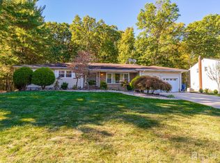 12 Woodmere Rd, North Brunswick, NJ 08902