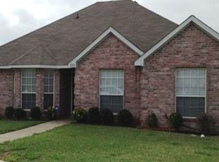 1240 Cedarcrest Dr, Mesquite, TX 75149