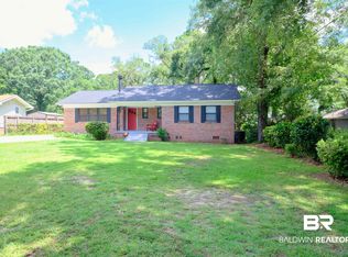 3824 Hawthorne Dr, Mobile, AL 36693