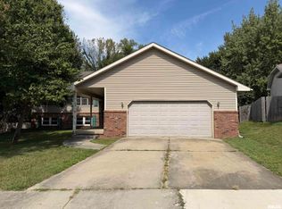 74 Holliday Rd, Springfield, IL 62702
