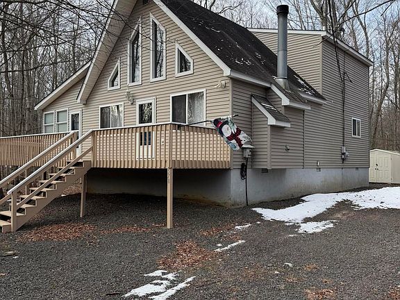 2nd image of 578 Maxatawny Dr