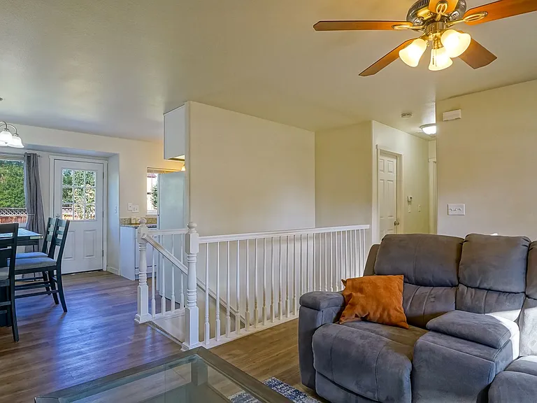 5038 Chariot Dr — Photo 33