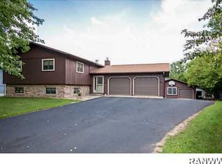 40 Stump Lake Rd, Chippewa Falls, WI 54729