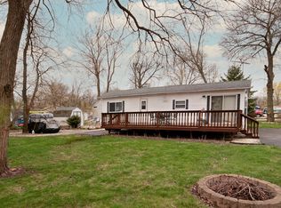 8 Blue Gill Cir, Wilmington, IL 60481