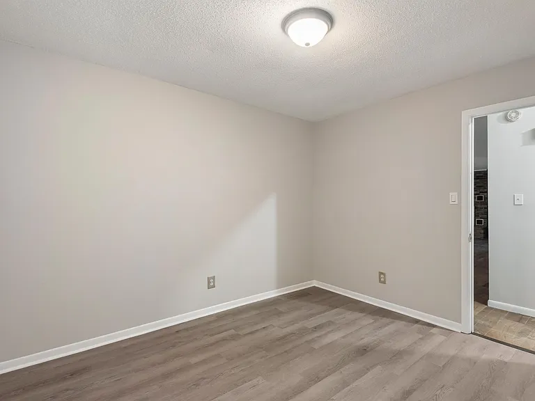 7201 Dogwood Dr — Photo 18
