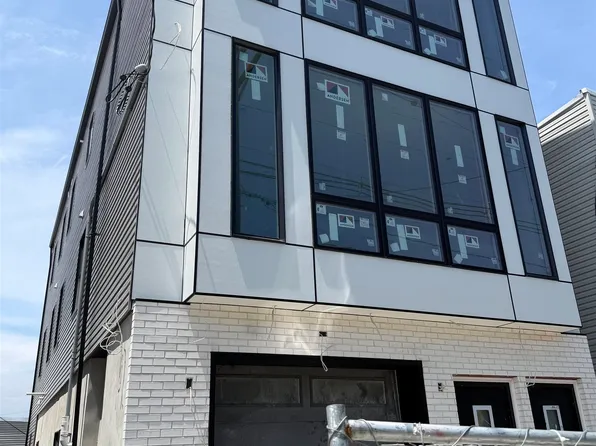553 Liberty Avenue image 1 of 11