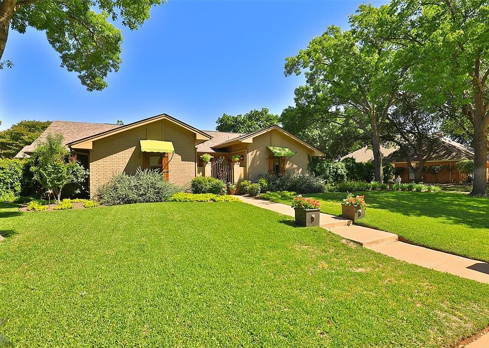 1st image of 1810 Lytle Shores Dr