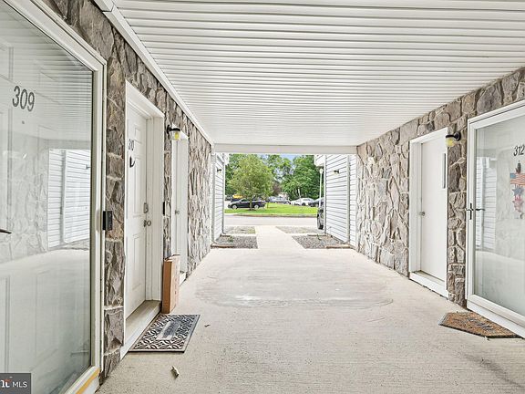 5th image of 309 Schley Ave