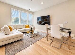 2170 Northbank Pl #188, Philadelphia, PA 19125