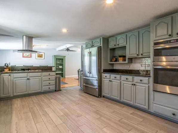 107 Holmes Road, Scarborough, ME 04074