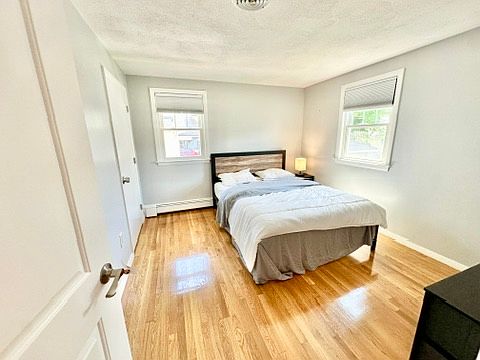 2nd image of 55-57 Channing St #55