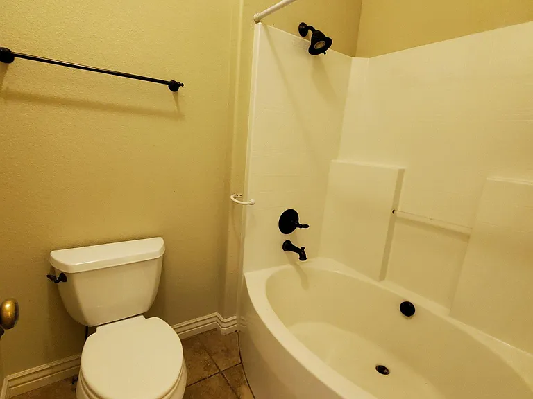 1828 E Serchio Ct — Photo 21