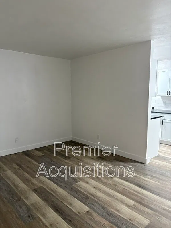 1 bed, 1.0 bath, $850 — Photo 4