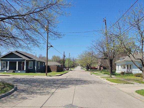 4th image of 701 W Erwin Ave