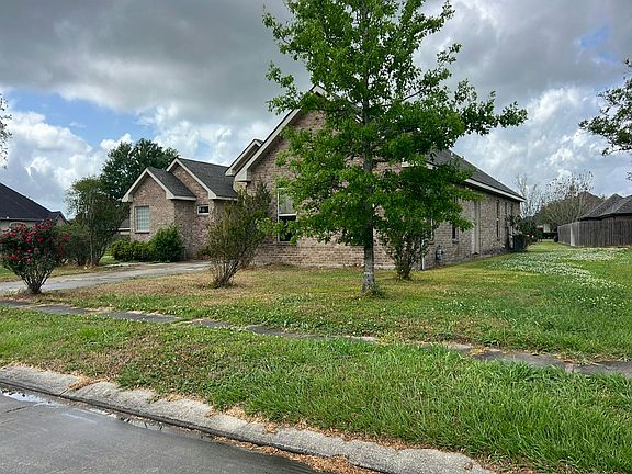 4th image of 310 Lac Iberville Dr