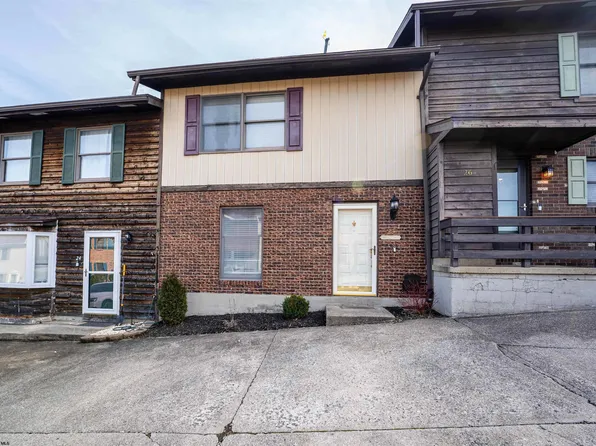 25 Regency Ct, Morgantown, WV 26505