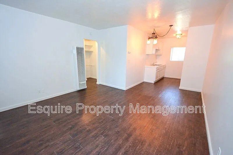 Building Photo - 640 W Channel Islands Blvd #D11
