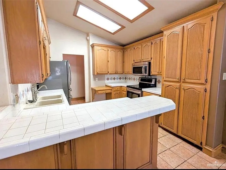 401 E Shasta Ave — Photo 6