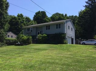 11 Billwood Dr, Monroe, NY 10950
