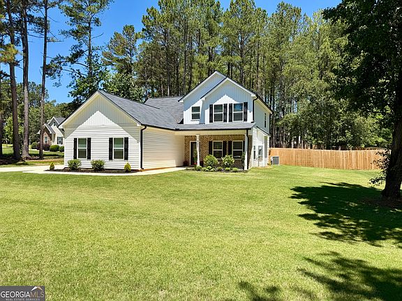 3rd image of 505 Kaitlin Cir