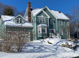 2 Fairway Dr, Woburn, MA 01801