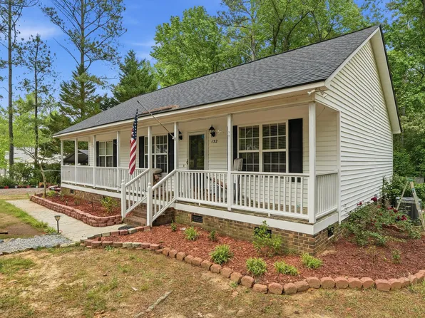 132 Hilltop Dr, Four Oaks, NC 27524